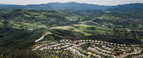 Simi Valley .